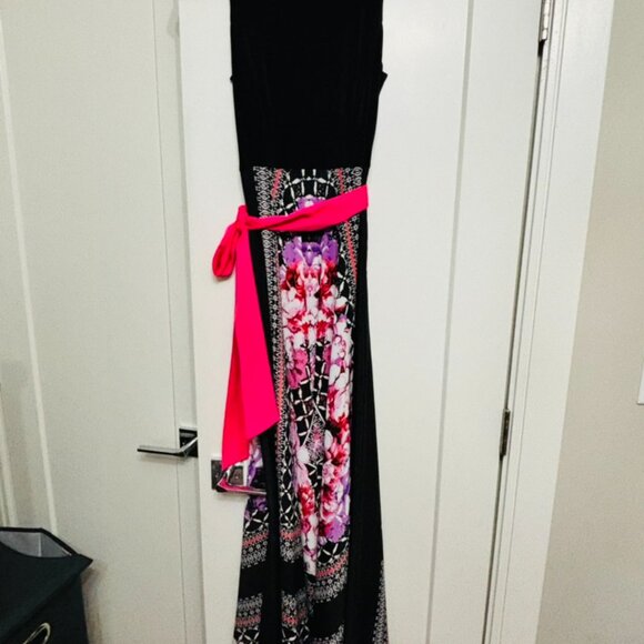 Eliza J Scarf Print Handkerchief Maxi Dress Black & Pink print - Size 2 - Picture 5 of 7